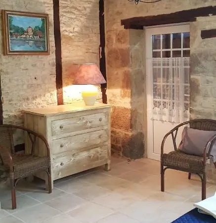 Holiday home De Sauvagnac Dans Le Lot