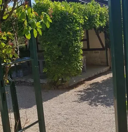 Holiday home De Sauvagnac Dans Le Lot Dorval